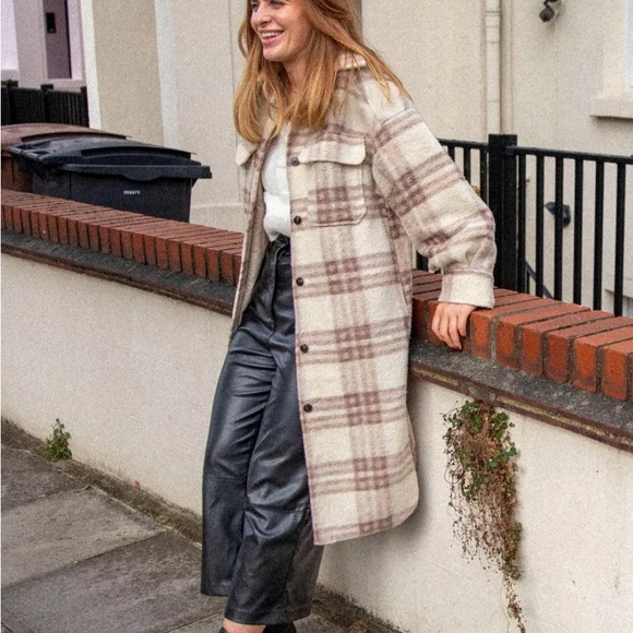 Dr. Martens Black Combat Boots - Picture 13 of 14